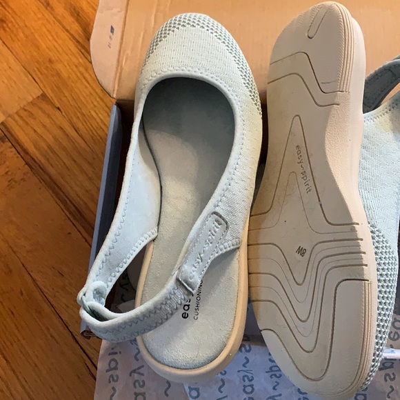 Easy Spirit NIB Light Blue Size 8 W Walking Shoe - Picture 4 of 5